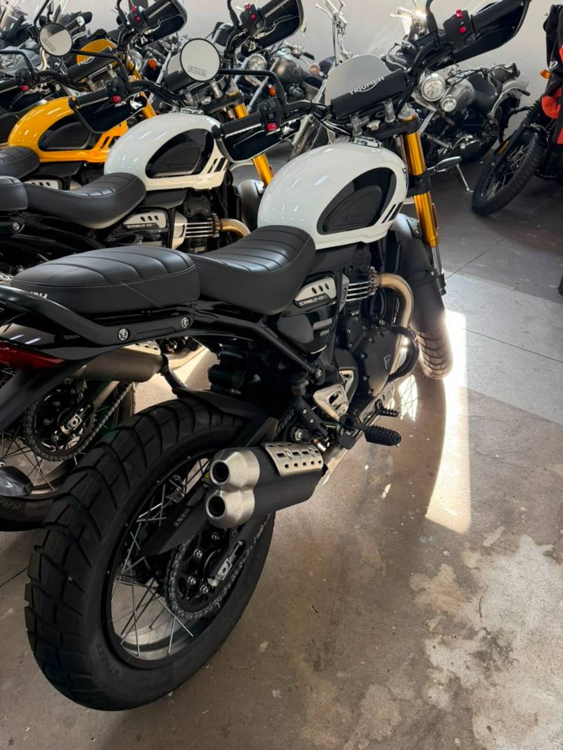 TRIUMPH STREET SCRAMBLER