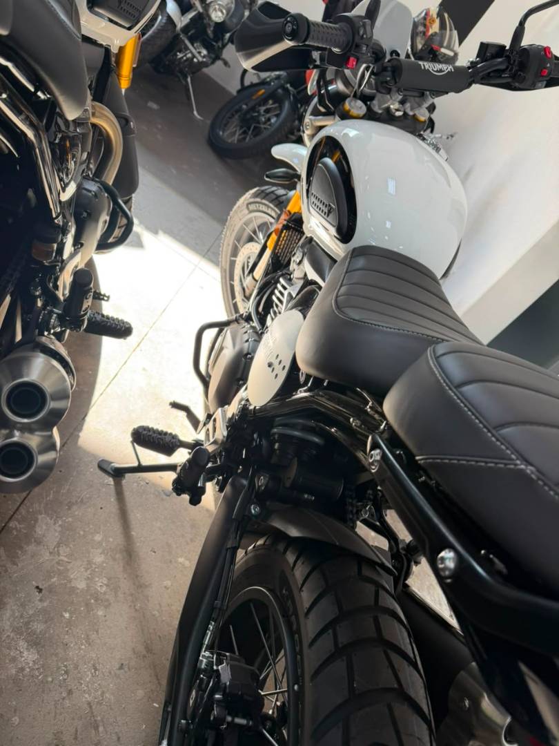 TRIUMPH STREET SCRAMBLER