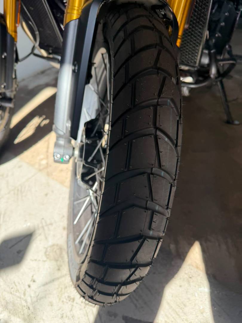 TRIUMPH STREET SCRAMBLER