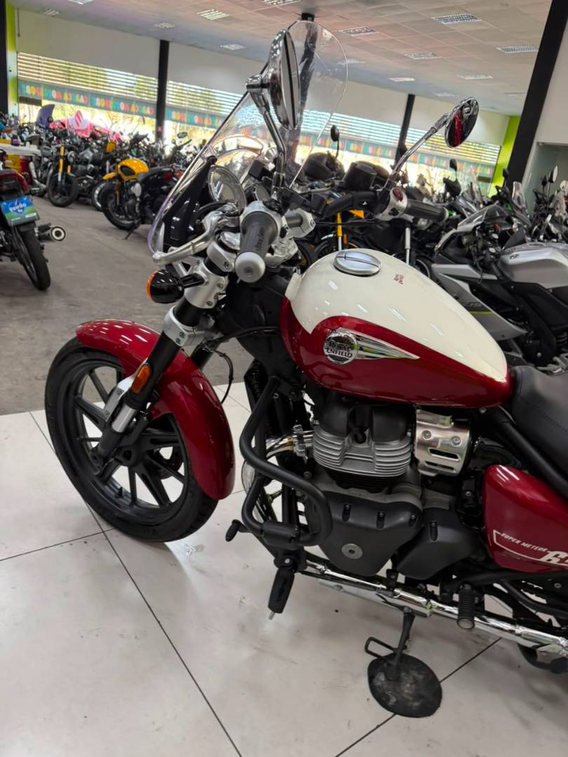 ROYAL ENFIELD SUPER METEOR 650