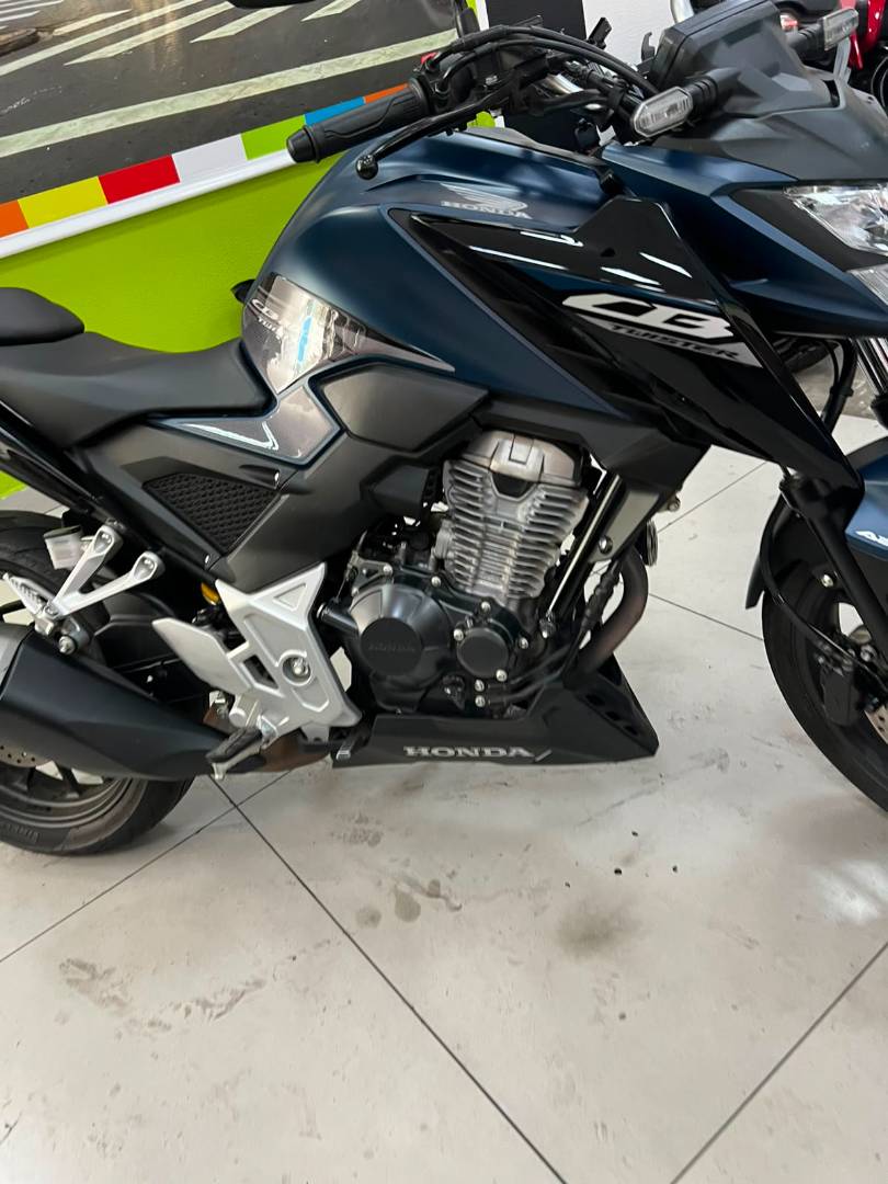 HONDA CB 300F TWISTER CBS
