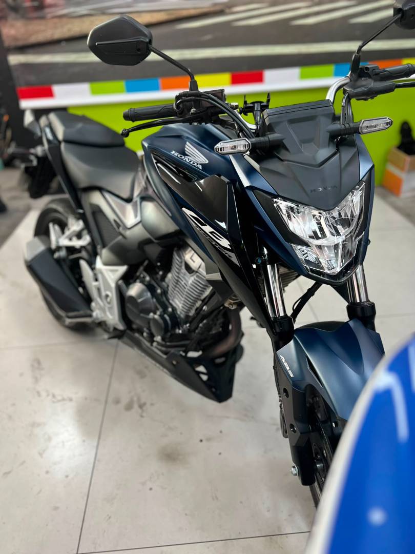 HONDA CB 300F TWISTER CBS