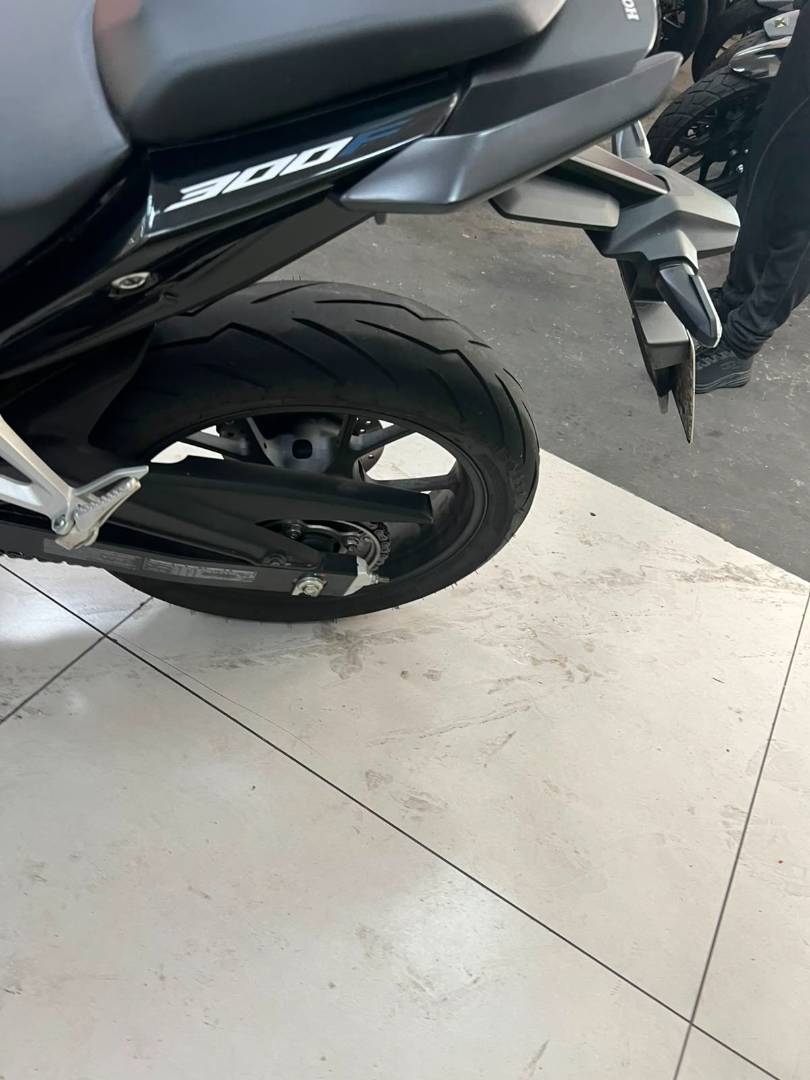 HONDA CB 300F TWISTER CBS