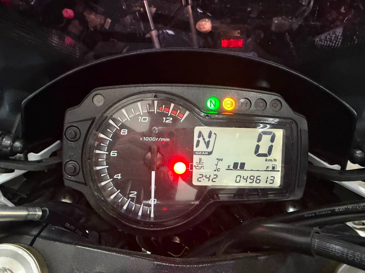 SUZUKI GSR 750 A
