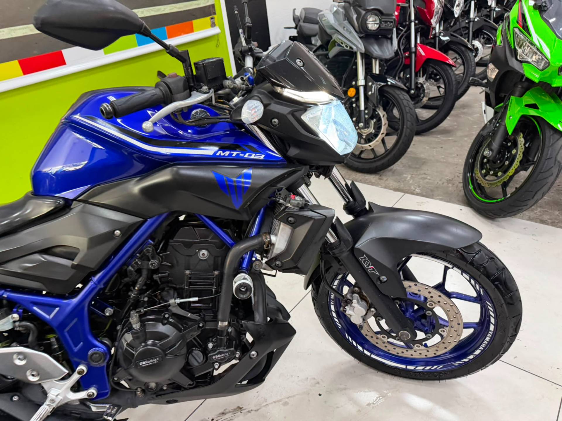 YAMAHA MT-03