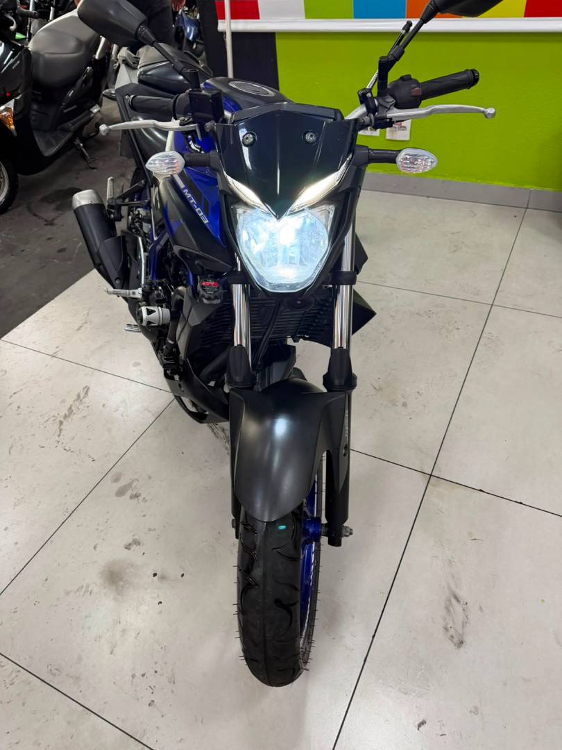 YAMAHA MT-03