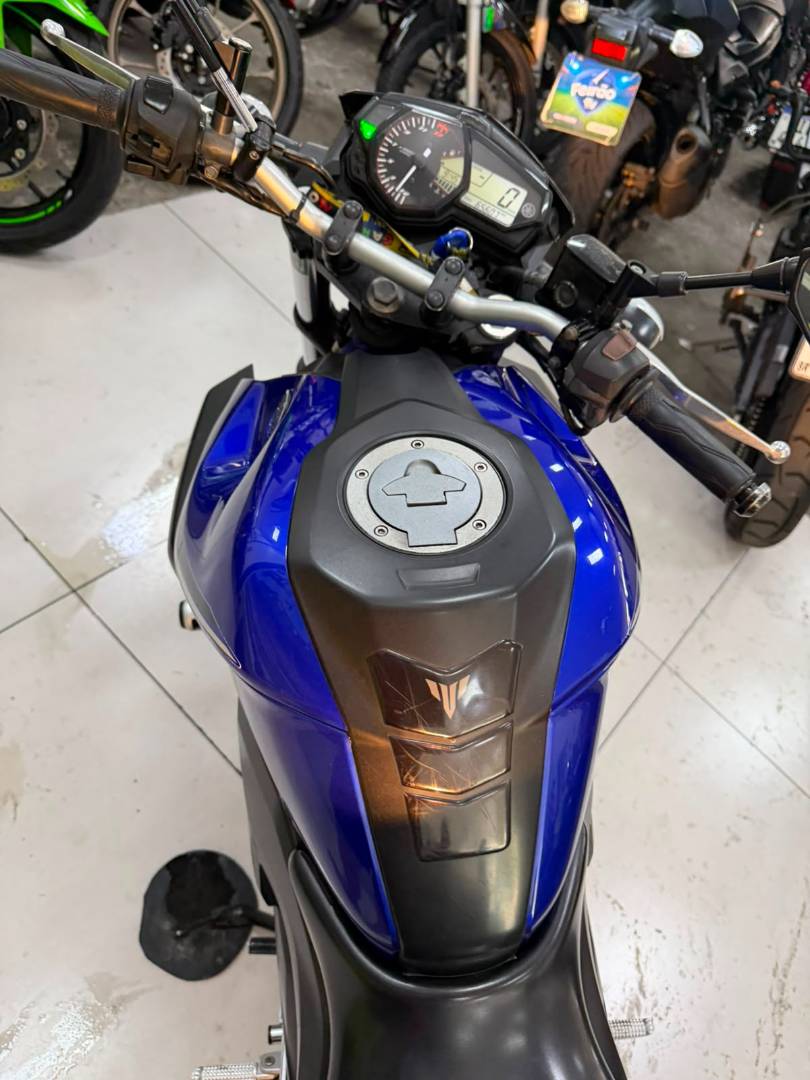 YAMAHA MT-03