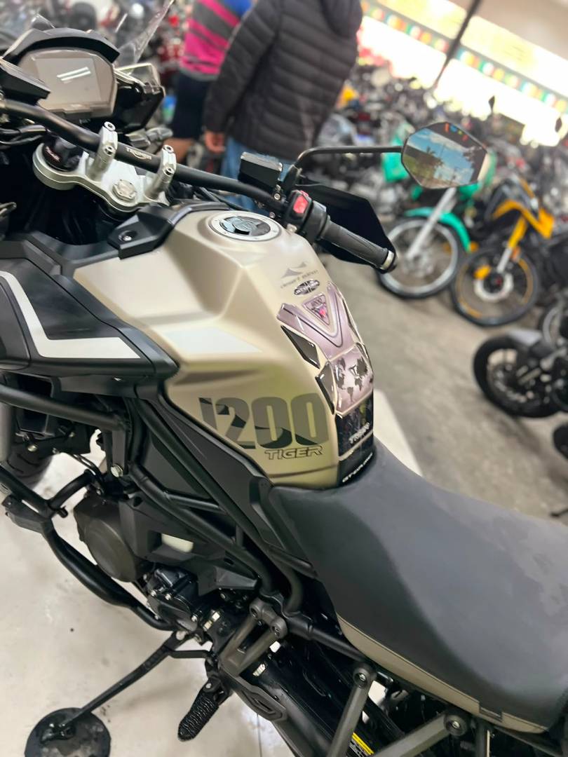 TRIUMPH TIGER 1200 DESERT EDITION