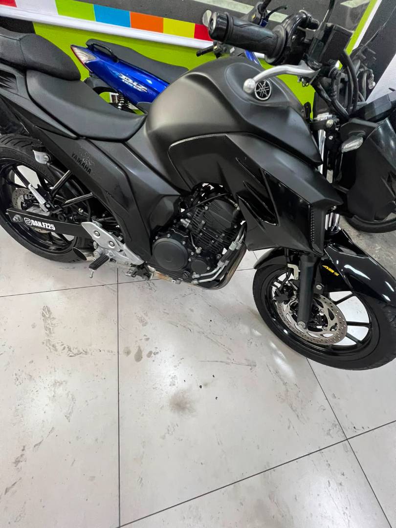 YAMAHA FZ25 FAZER ABS