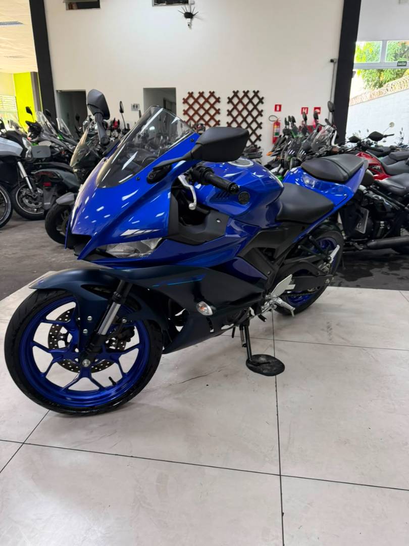 YAMAHA YZF R3 ABS