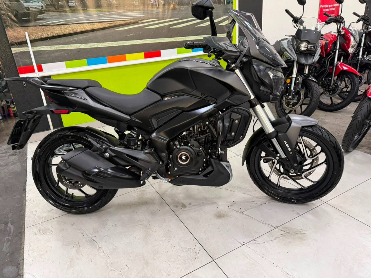 BAJAJ DOMINAR 400