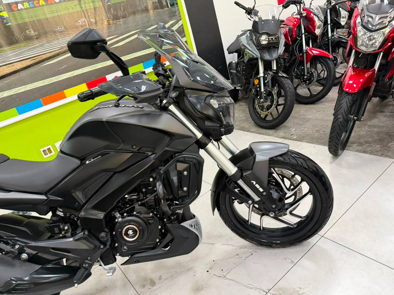 BAJAJ DOMINAR 400