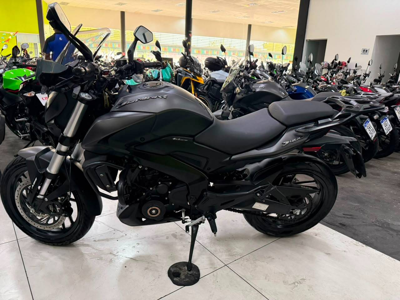 BAJAJ DOMINAR 400