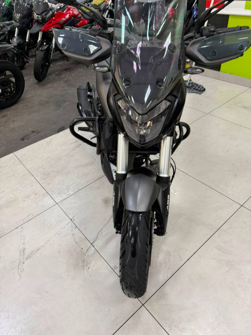BAJAJ DOMINAR 400