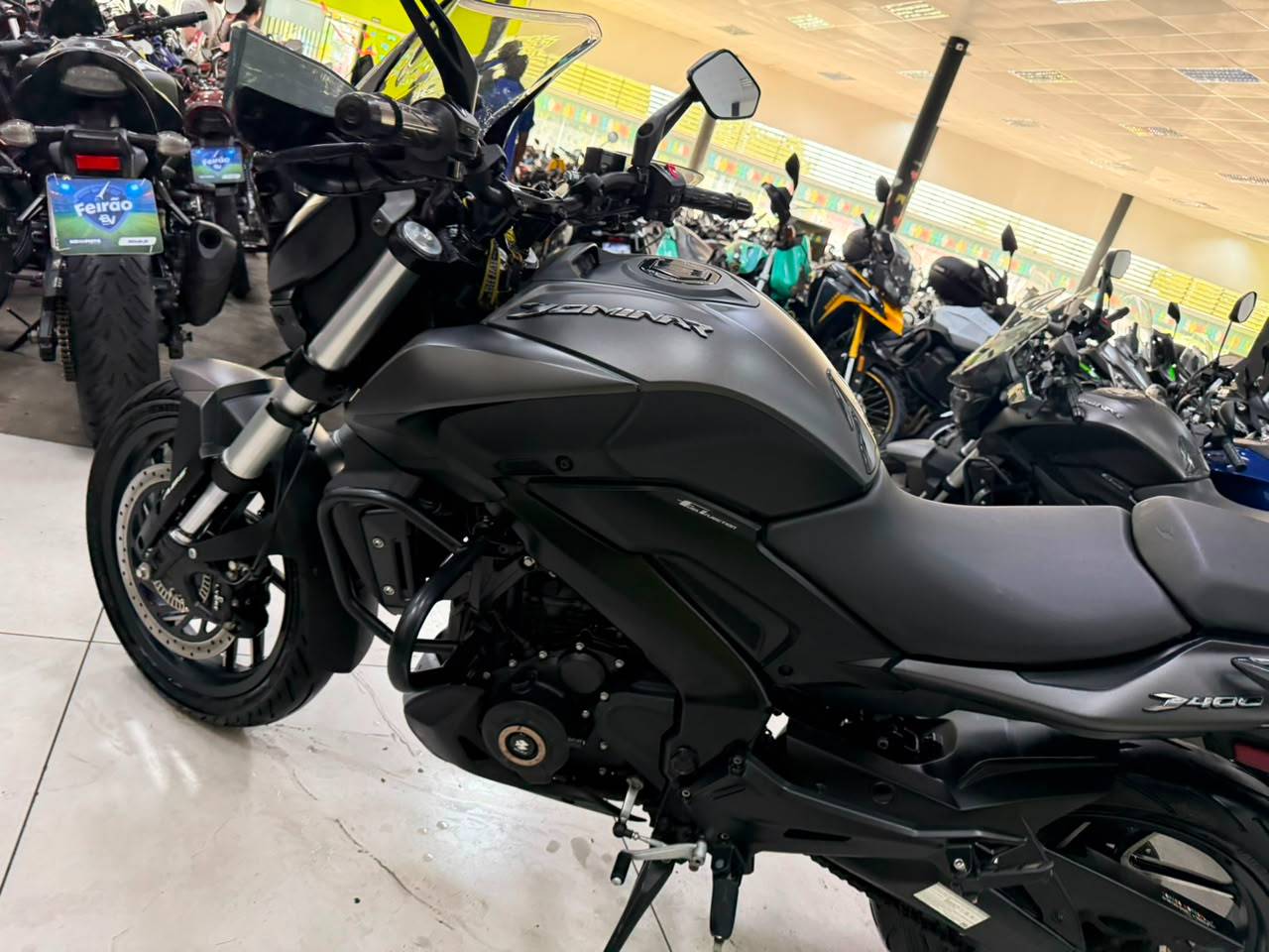 BAJAJ DOMINAR 400