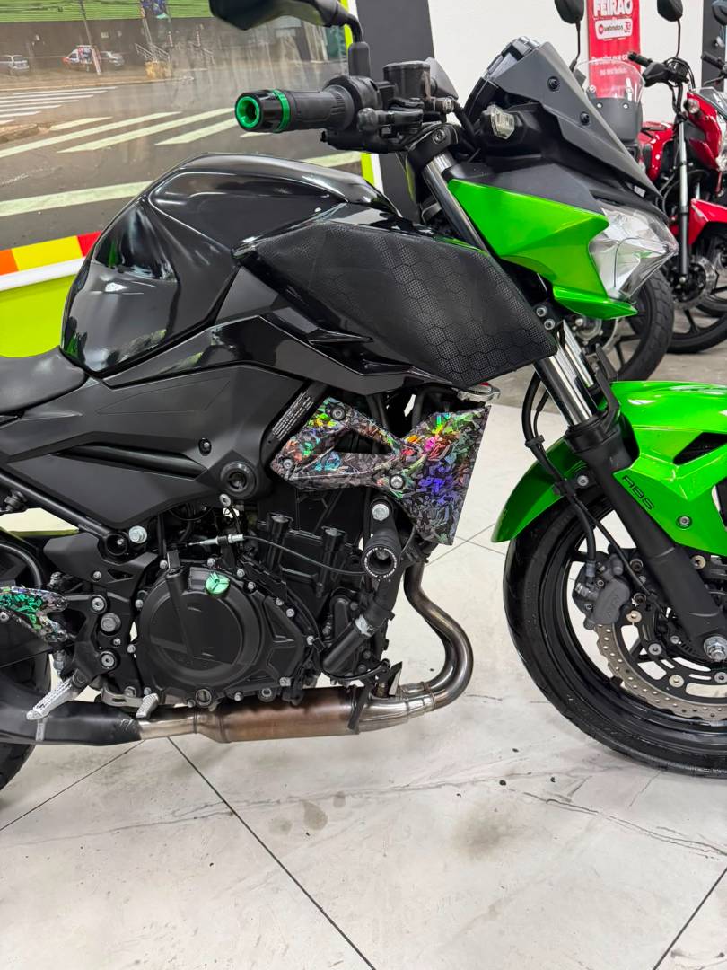 KAWASAKI Z400