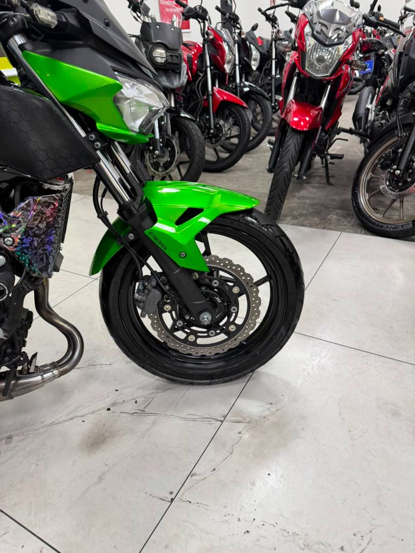 KAWASAKI Z400