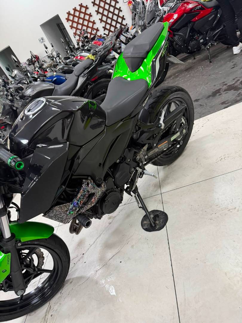 KAWASAKI Z400