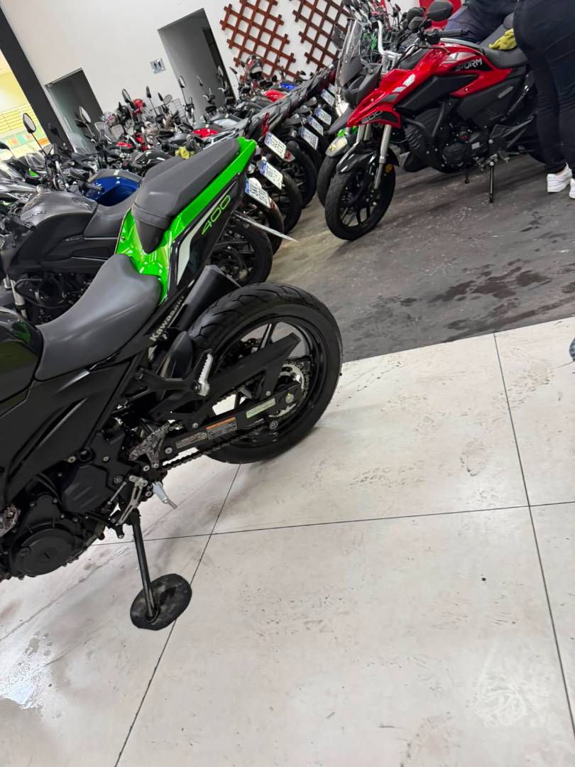 KAWASAKI Z400
