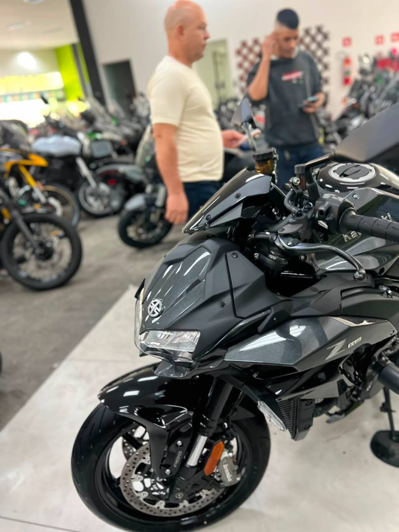 KAWASAKI Z1000 ABS
