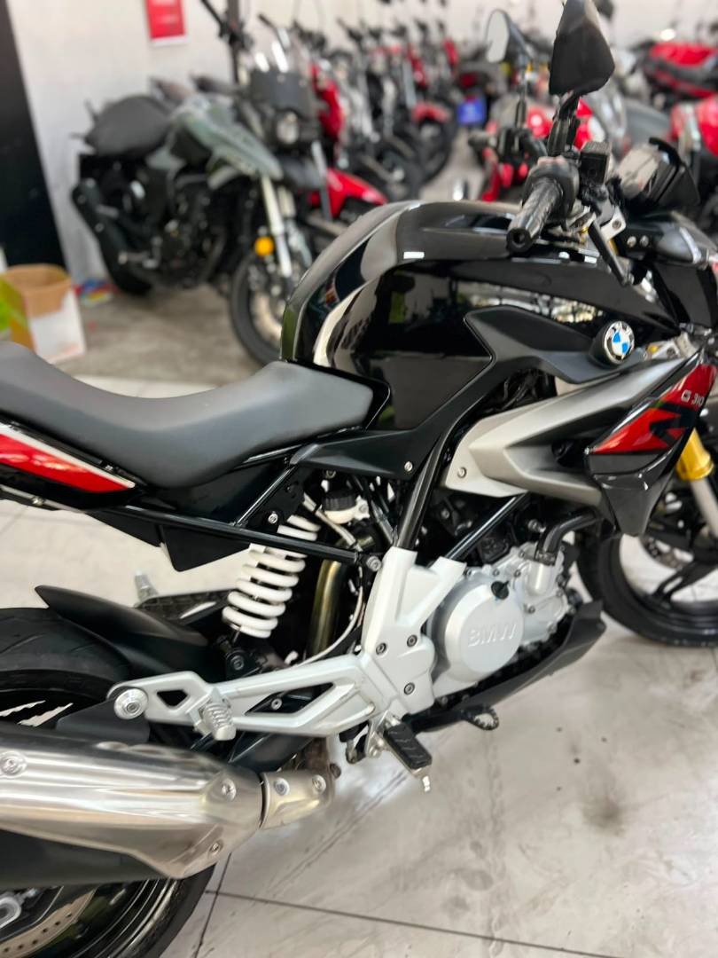 BMW G 310 R