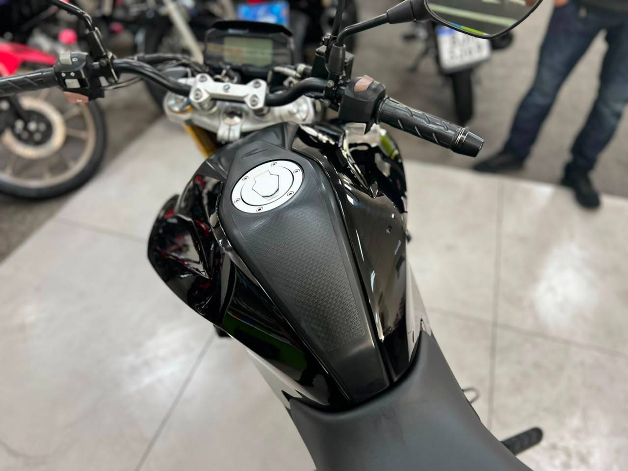 BMW G 310 R