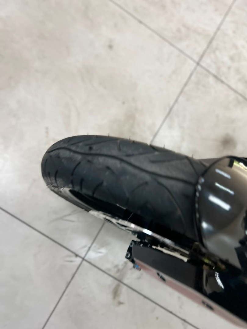 BMW G 310 R