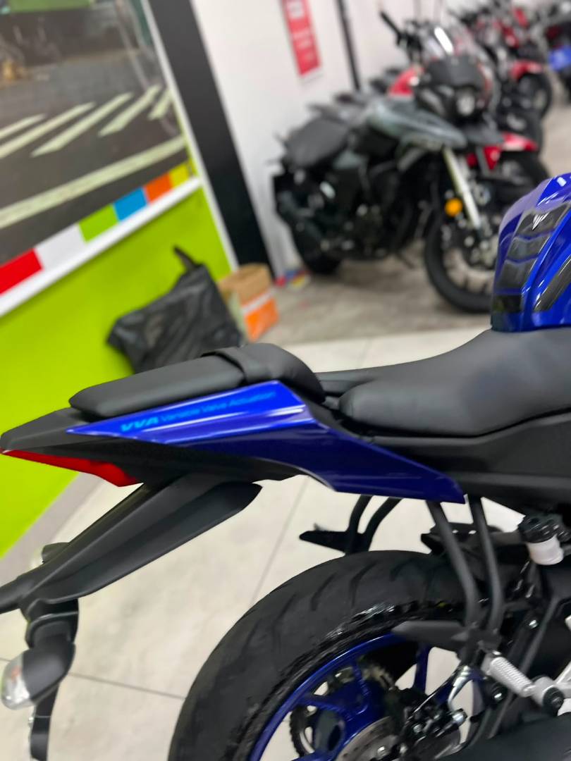 YAMAHA YZF R15