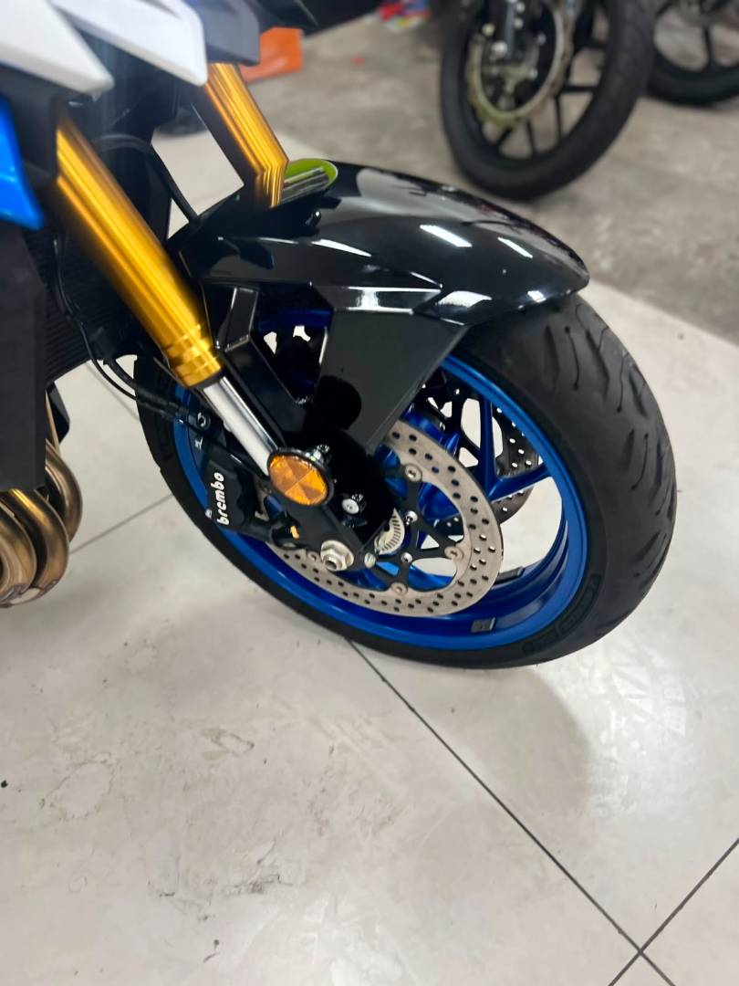 SUZUKI GSX S1000 ABS