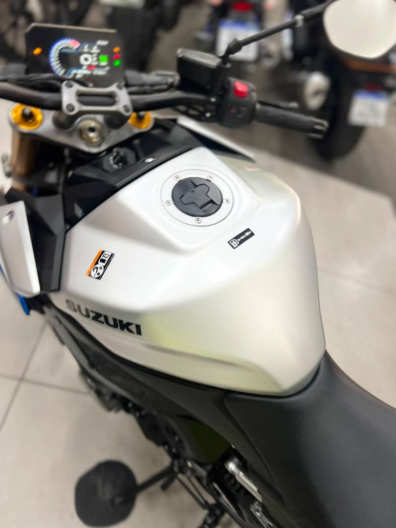 SUZUKI GSX S1000 ABS