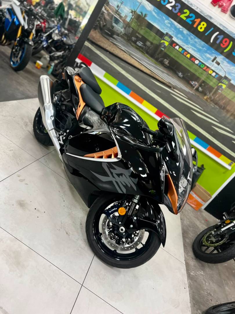 SUZUKI HAYABUSA GSX 1300RA
