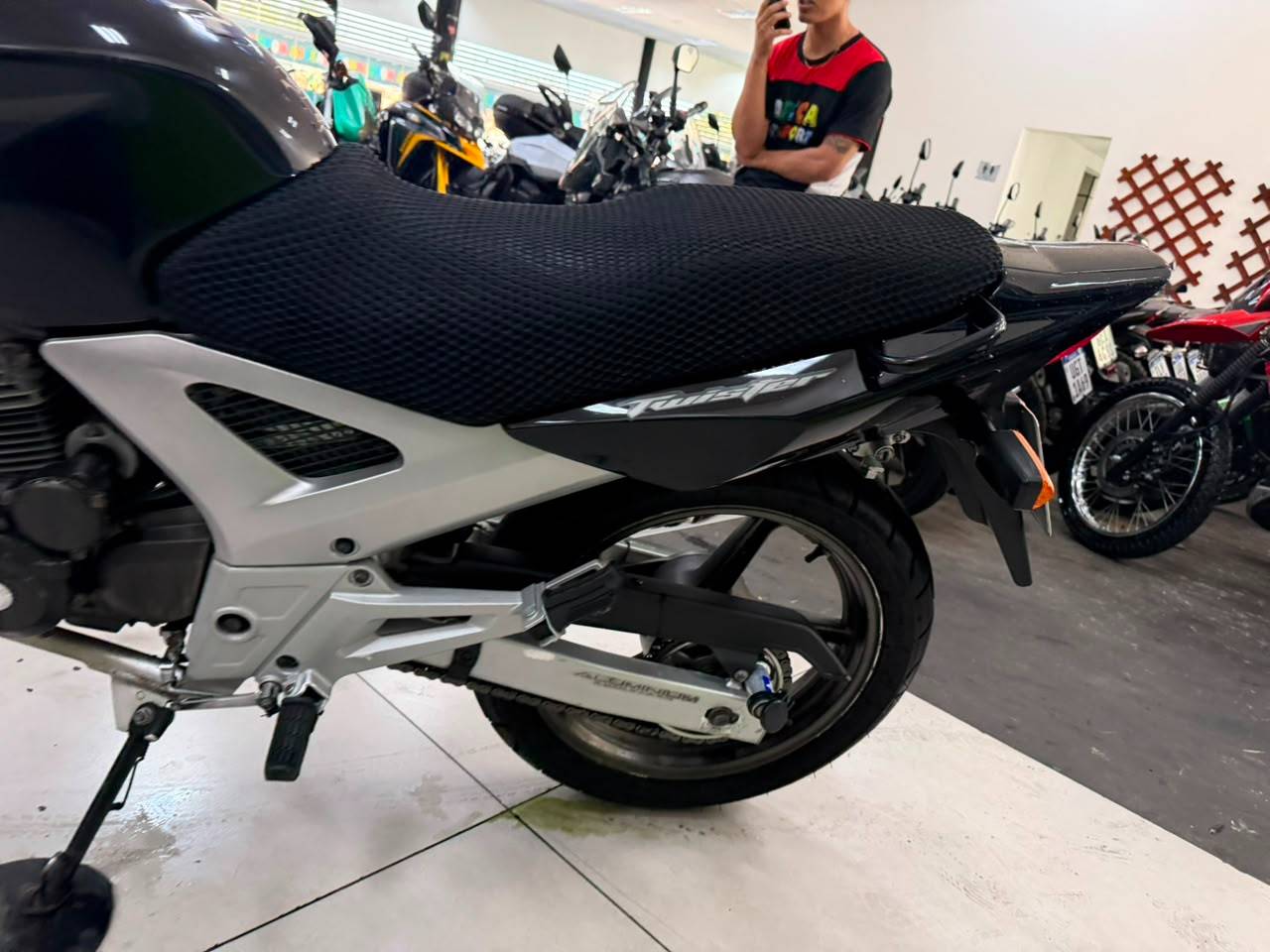 HONDA CBX 250 TWISTER