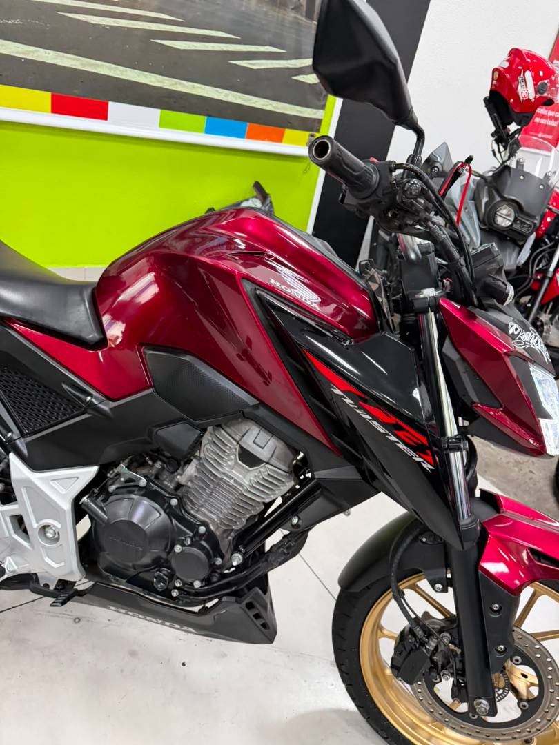 HONDA CB 300F TWISTER CBS