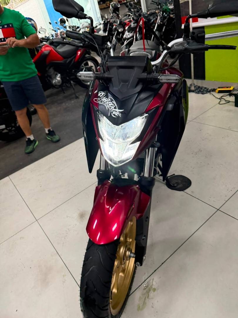 HONDA CB 300F TWISTER CBS