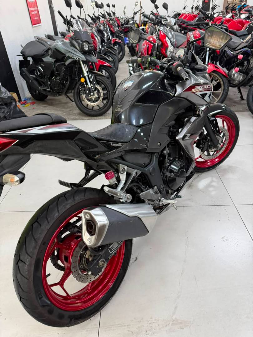 KAWASAKI Z300 ABS