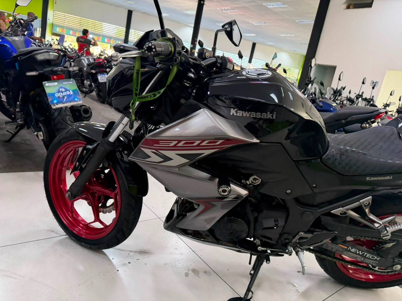 KAWASAKI Z300 ABS
