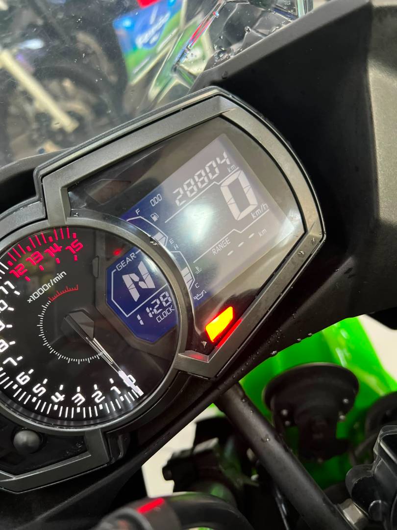KAWASAKI NINJA 400 KRT EDITION