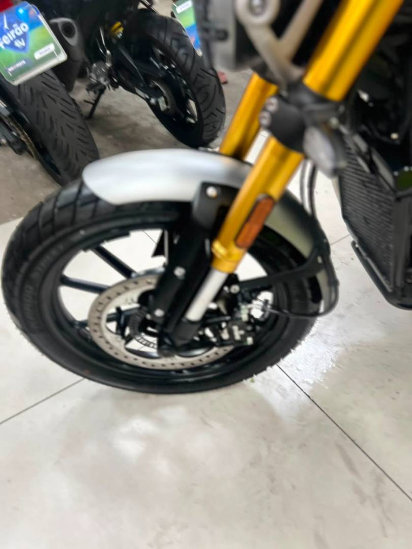 TRIUMPH SCRAMBLER