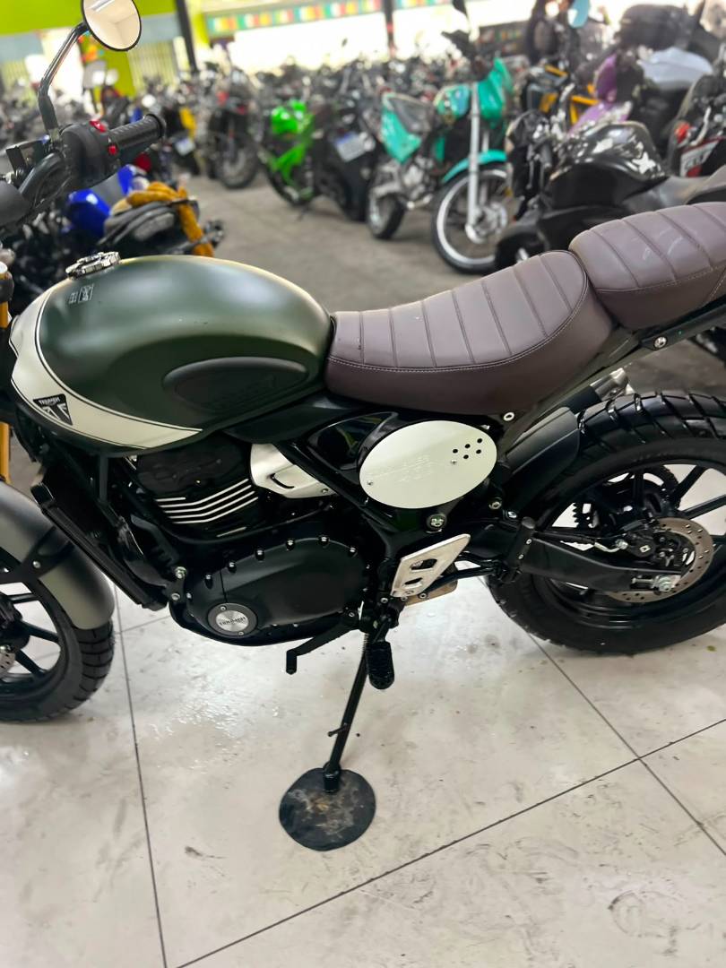 TRIUMPH SCRAMBLER