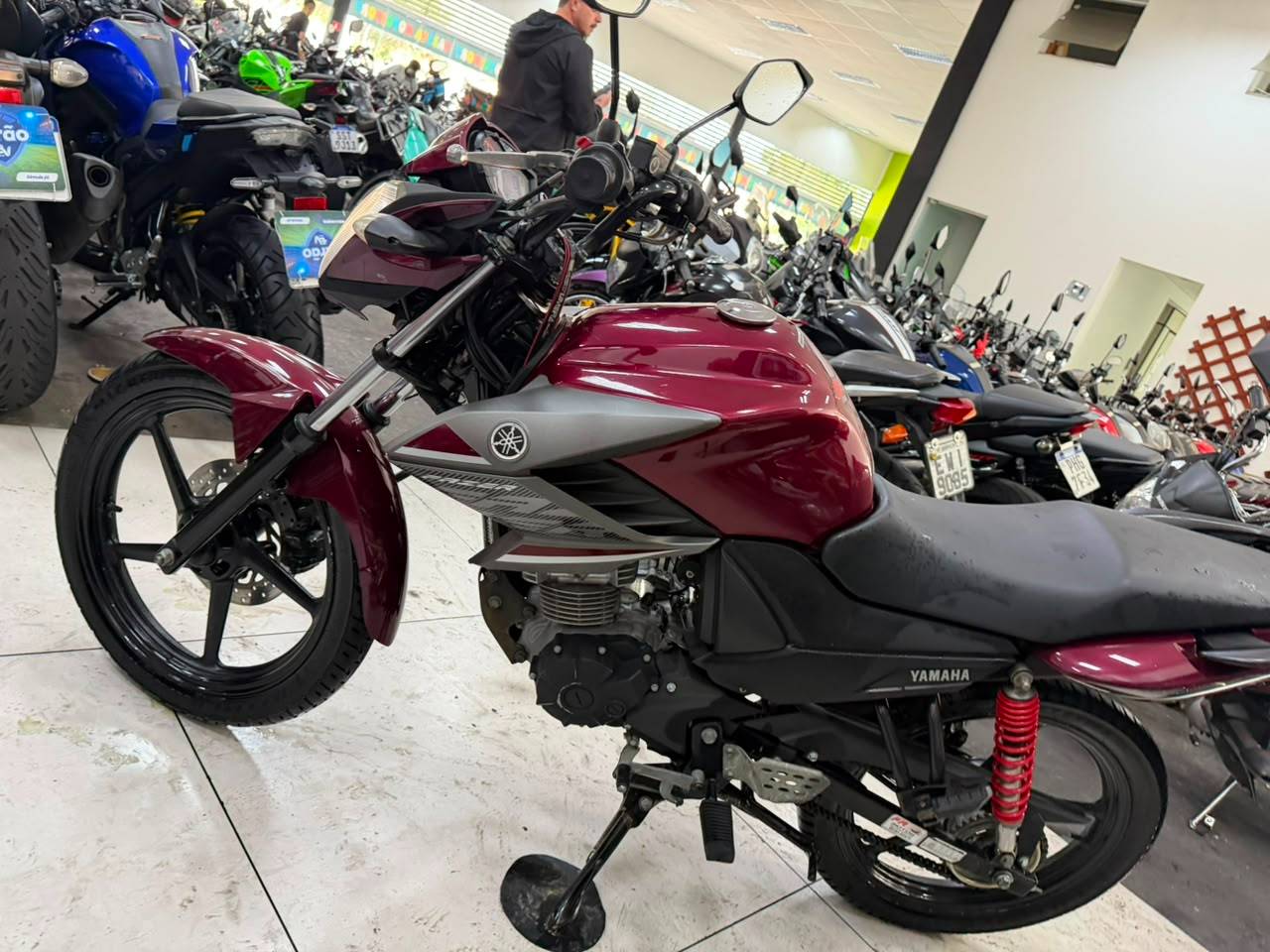YAMAHA FAZER YS 150 SED