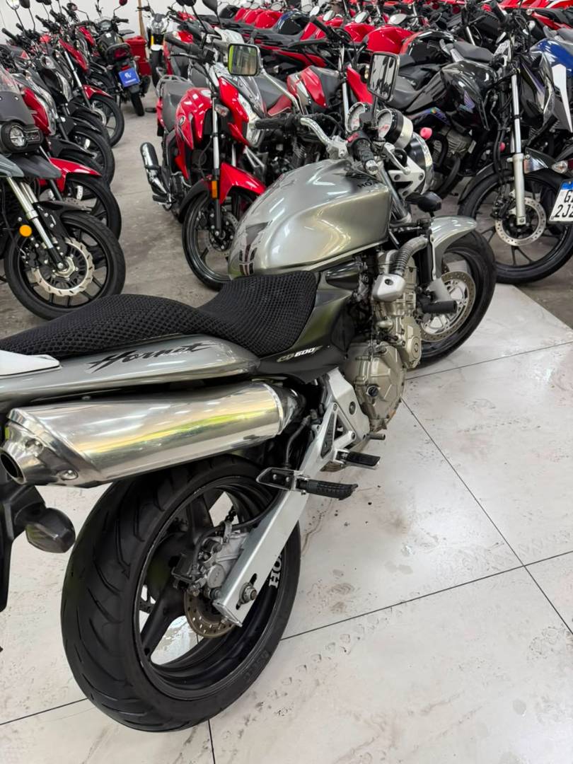 HONDA CB 600F HORNET