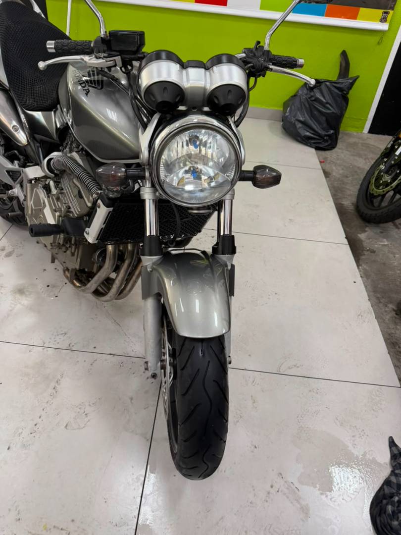 HONDA CB 600F HORNET