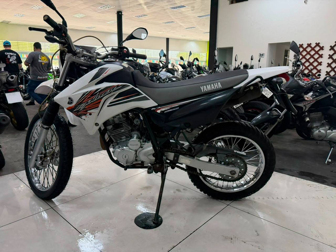 YAMAHA XTZ 250 LANDER