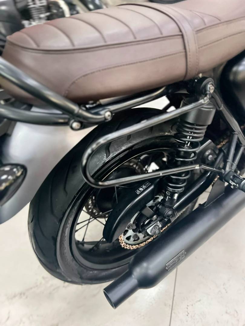 TRIUMPH BONNEVILLE T120 1200