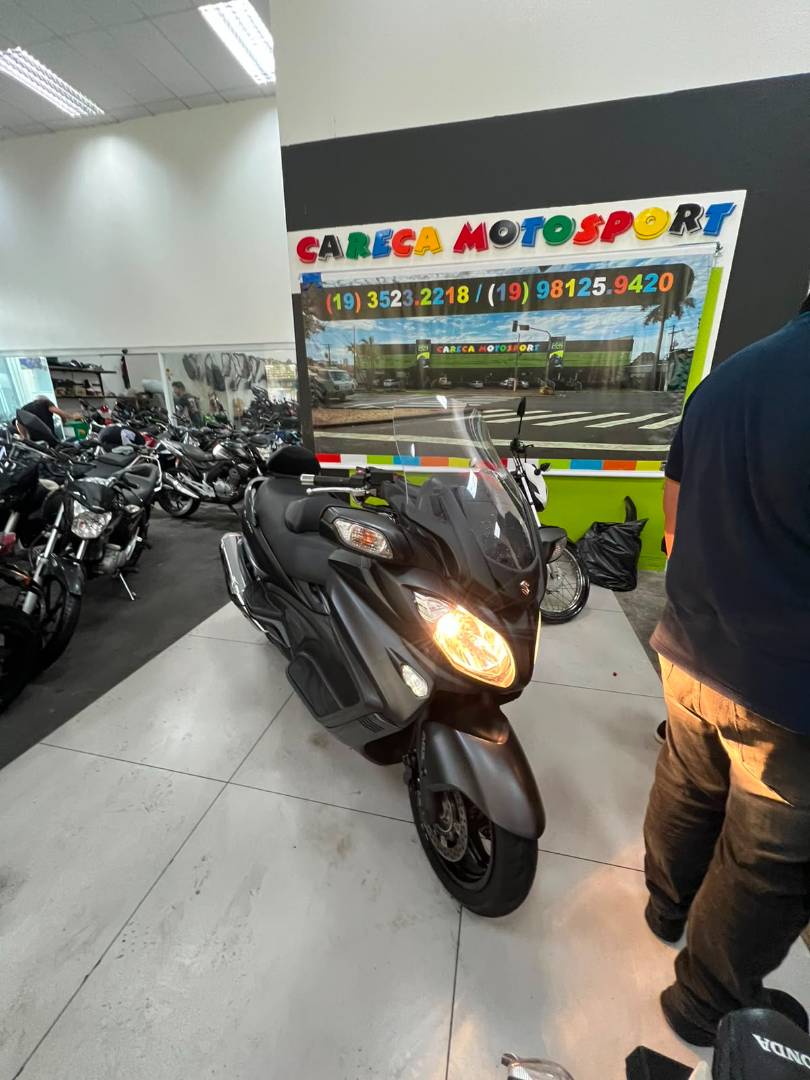 SUZUKI BURGMAN 650