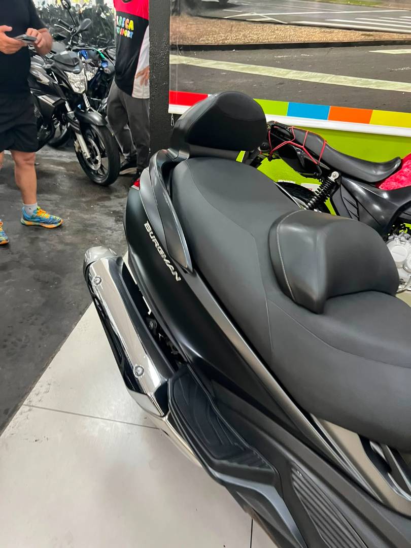 SUZUKI BURGMAN 650
