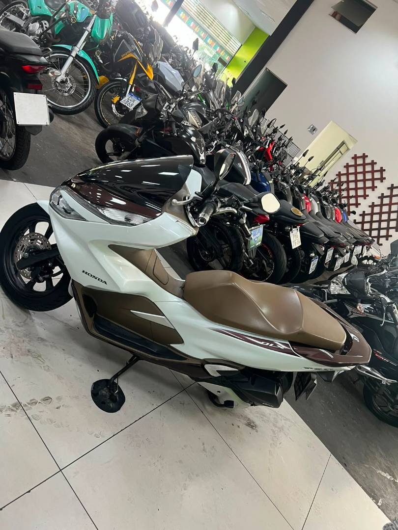 HONDA PCX 150 DLX