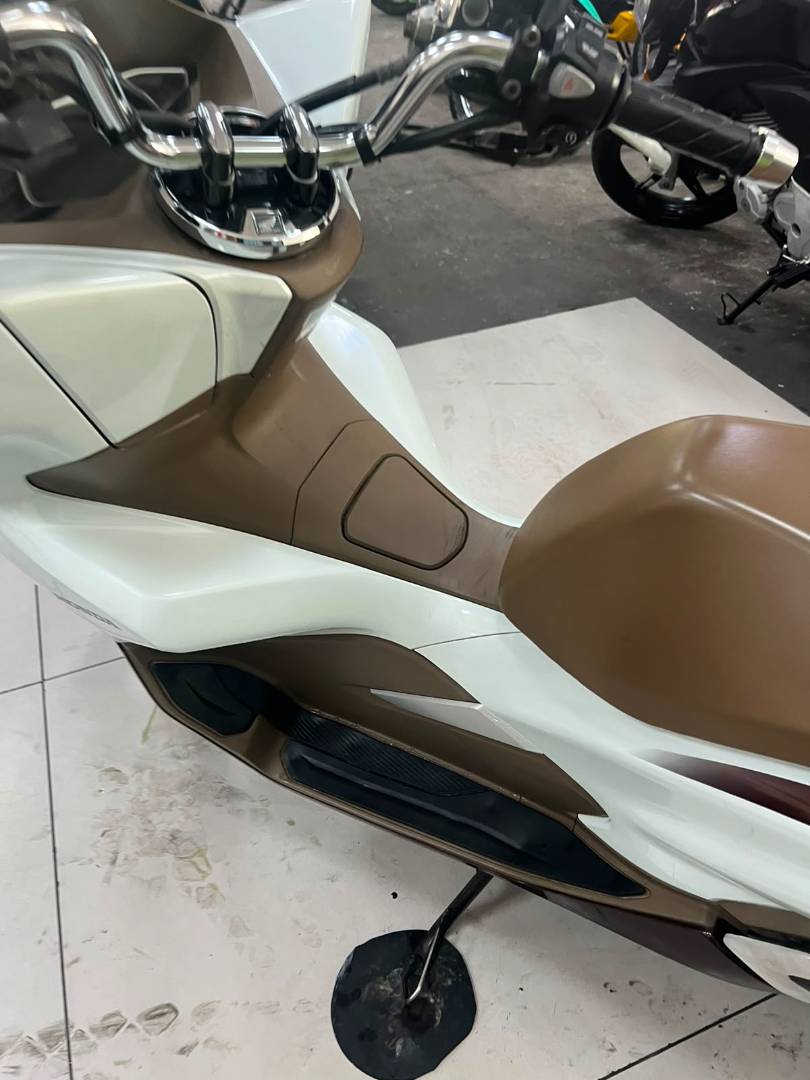 HONDA PCX 150 DLX