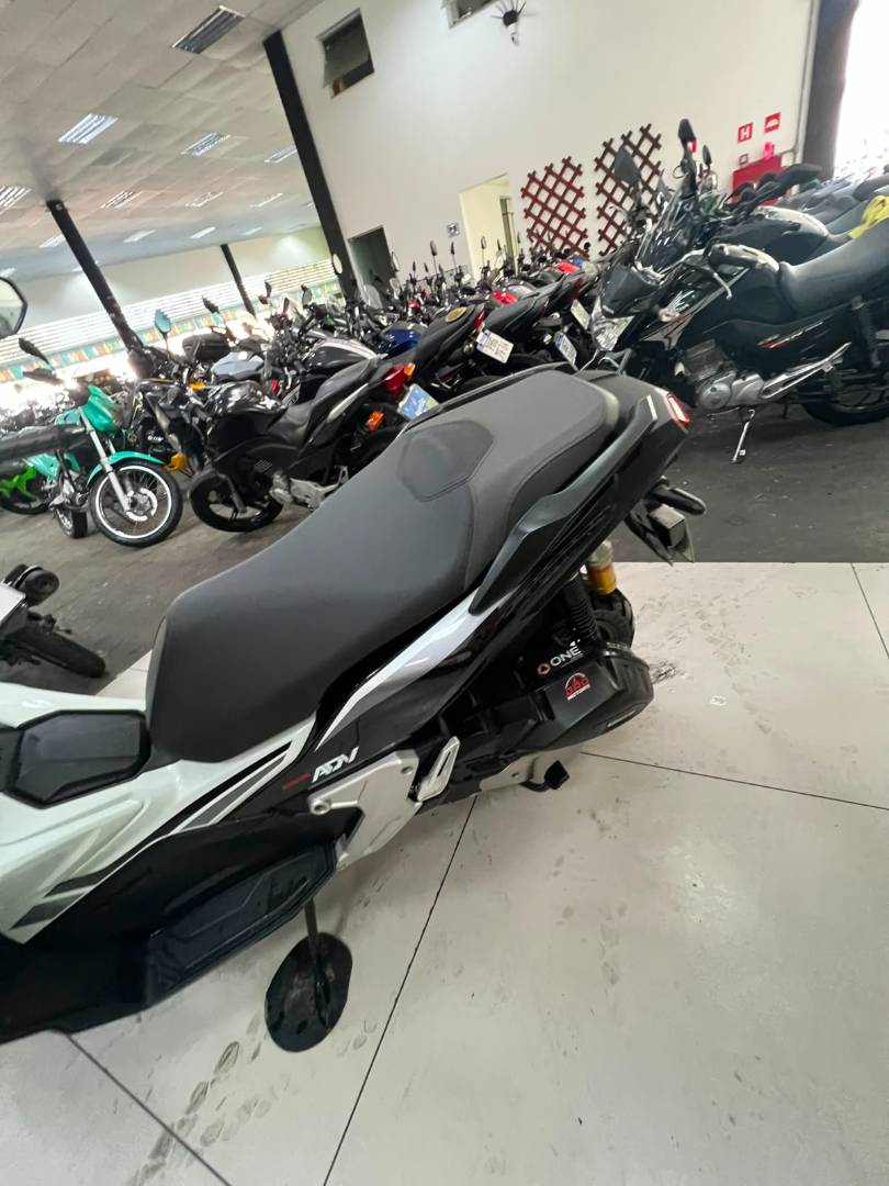 HONDA ADV 150