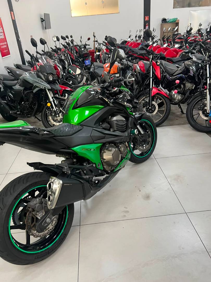 KAWASAKI Z800